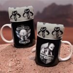 ⁦The Mandalorian Mug and Socks⁩ - الصورة ⁦4⁩
