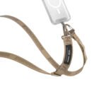 ⁦SKINARMA SCOUT XE LANYARD (2.54 CM WIDTH)-GOLD⁩ - الصورة ⁦3⁩