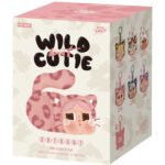لابوبو كراي بيبي – سلسلة Wild but Cutie – صندوق مفاجأة لميدالية فينيل محشوة