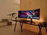⁦شاشة سامسونج أوديسي نيو G9 G95NC مقاس 57 بوصة منحنية بدقة Dual UHD ‏(7680×2160)، معدل تحديث 240 هرتز، زمن استجابة 1ms، منافذ HDMI 2.1، دعم FreeSync Premium Pro – موديل LS57CG952NMXUE⁩ - الصورة ⁦2⁩
