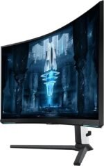 ⁦شاشة سامسونج أوديسي نيو G8 مقوسة 32 بوصة UHD، لوحة VA بمعدل تحديث 240 هرتز وتقنية Quantum Mini-LED، طراز LS32BG850⁩ - الصورة ⁦4⁩