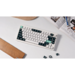⁦لوحة مفاتيح جيمنج ميكانيكية لاسلكية Keychron Q1 HE بحجم 75 بالمئة مع إضاءة RGB ومقبض تحكم وسويتشات مغناطيسية Gateron Double Rail Nebula بلون Shell White تخطيط إنجليزي عربي⁩ - الصورة ⁦3⁩