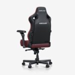 ⁦كرسي الألعاب AndaSeat New Kaiser 4 مع مساند ذراع 6D – جلد PVC فاخر – مقاس كبير (L) – لون خمري كلاسيكي⁩ - الصورة ⁦2⁩