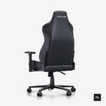 ⁦كرسي الألعاب AndaSeat Novis Series المريح – مقاس XL  جلد PVC فاخر | أسود أنيق | مناسب لطول 165–210 سم | وزن 35–120 كجم⁩ - الصورة ⁦4⁩