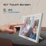 ⁦إطار صور رقمي ذكي بشاشة 10.1 بوصة مع اتصال لاسلكي، لون أبيض⁩ - الصورة ⁦5⁩