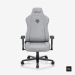 ⁦كرسي الألعاب AndaSeat Novis Series المريح – مقاس XL  فايبررمادي | مناسب لطول 165–210 سم | وزن 35–120 كجم⁩ - الصورة ⁦2⁩
