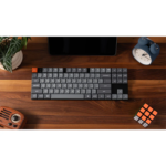 ⁦وحة مفاتيح جيمنج ميكانيكية لاسلكية Keychron K1 Max بحجم TKL بنسبة 80 بالمئة مع إضاءة RGB وقابلية تبديل السويتشات ودعم QMK و VIA وسويتشات Gateron Red منخفضة الارتفاع باللون الأسود تخطيط إنجليزي عربي⁩ - الصورة ⁦4⁩