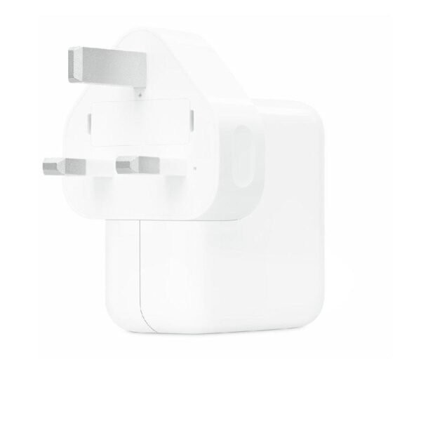 شاحن جداري ثلاثي USB C بقوة 30 واط من أبل MY1W2