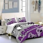 غطاء سرير بنفسجي ورمادي مع أغطية وسائد بتصميم شعارات يد تحكم PS1 المميز والعصري للمنسوجات المنزلية