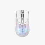 ماوس ألعاب Glorious Model O 2 Mini لاسلكي خفيف الوزن يمكن استخدامه بكلتا اليدين 57جرام  - أبيض