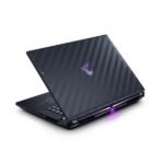 جهاز لابتوب ألعاب AORUS MASTER 16 AM6H، شاشة 16 إنش QHD بتردد 240Hz، معالج Intel ULTRA 9 275Hx، كرت شاشة RTX 5090 بسعة 24GB GDDR7، ذاكرة 32GB DDR5، تخزين 1TB SSD PCIe من الجيل الرابع (M.2)، اتصال Wi-Fi، لوحة مفاتيح عربية، نظام تشغيل Windows 11 Pro، مع إضا - Image 2