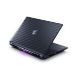 جهاز لابتوب ألعاب AORUS MASTER 16 AM6H، شاشة 16 إنش QHD بتردد 240Hz، معالج Intel ULTRA 9 275Hx، كرت شاشة RTX 5090 بسعة 24GB GDDR7، ذاكرة 32GB DDR5، تخزين 1TB SSD PCIe من الجيل الرابع (M.2)، اتصال Wi-Fi، لوحة مفاتيح عربية، نظام تشغيل Windows 11 Pro، مع إضا - Image 5