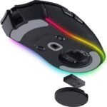 ⁦Razer Cobra Pro – Black, Customizable Wireless RGB Gaming Mouse⁩ - الصورة ⁦4⁩